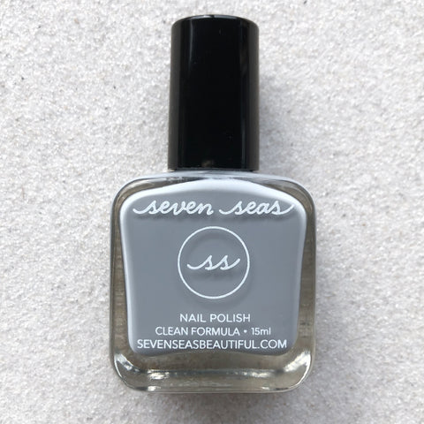 Clean Nail Polish - Jaws