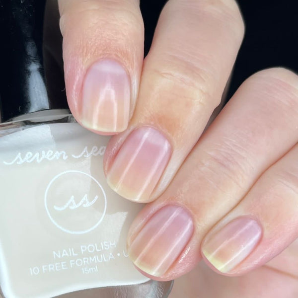 Clean Nail Polish - Base Coat